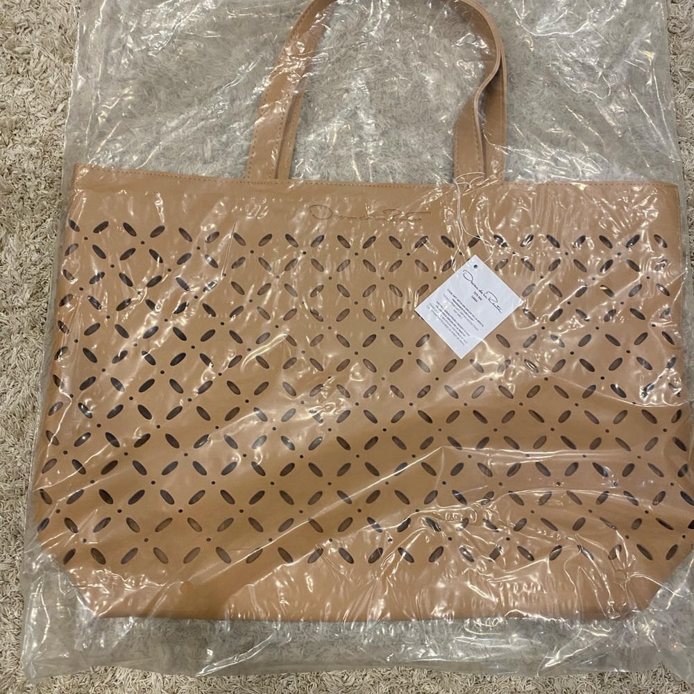 SALE!!  NEW Oscar de la Renta tote bag - Picture 3 of 6